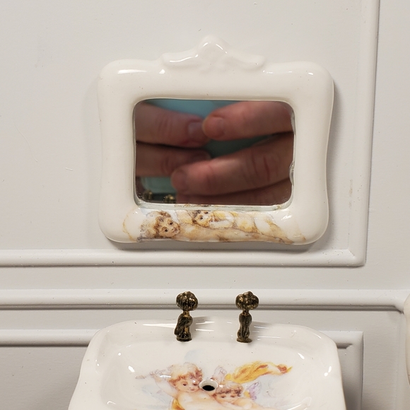 Rachel Munday Hand Decorated English Miniature Cherb Bathroom Set Extremely Rare - Picture 7 of 11